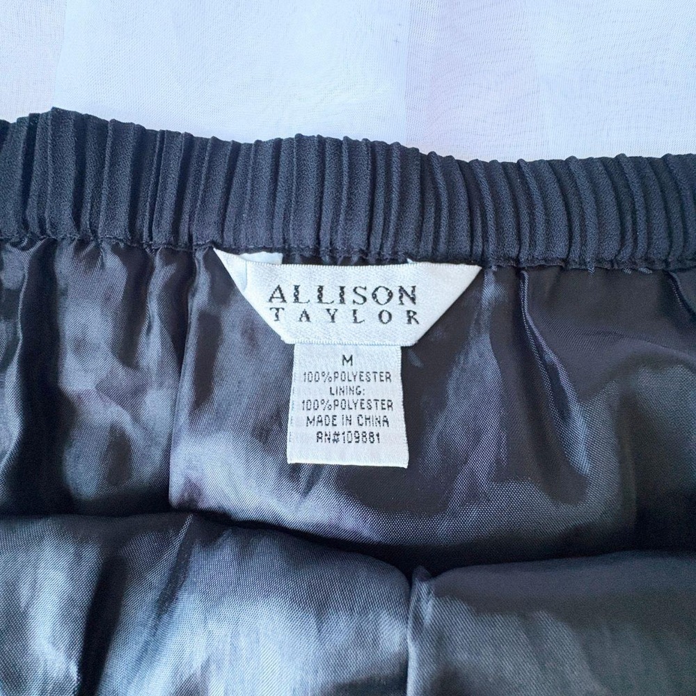 Allison Taylor Black Pleated Midi Skirt, 100% Polyester, Size M, Fully Lined - Picture 7 of 7